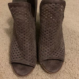 Nature Breeze women’s Booties Size 6
